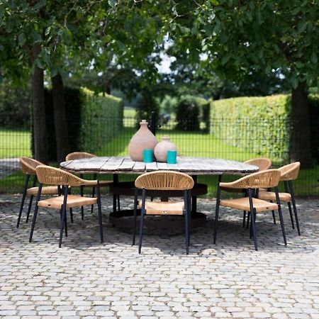 Truyenhof Bed & Breakfast Бри Екстериор снимка